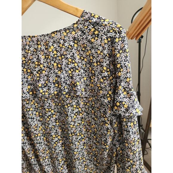 Max Studio Floral Ruffle Blouse - Picture 7 of 8